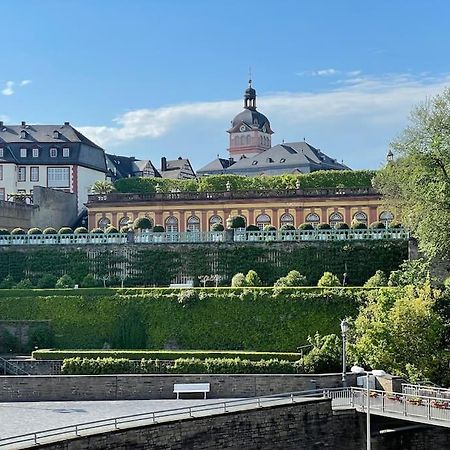 Castle View Living 1 - Best Apartment In Weilburg Exterior photo