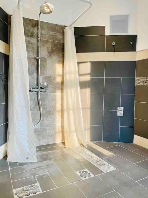 Castle View Living 1 - Best Apartment In Weilburg Exterior photo