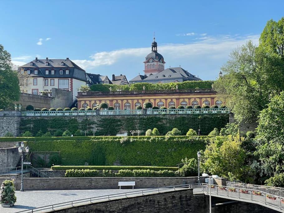 Castle View Living 1 - Best Apartment In Weilburg Exterior photo