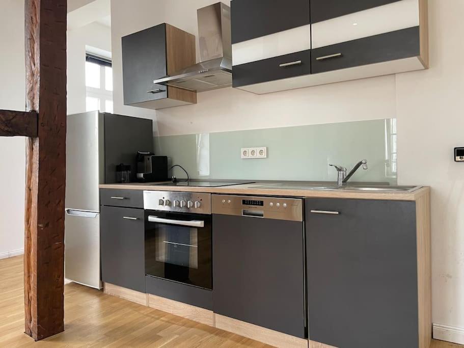 Castle View Living 1 - Best Apartment In Weilburg Exterior photo